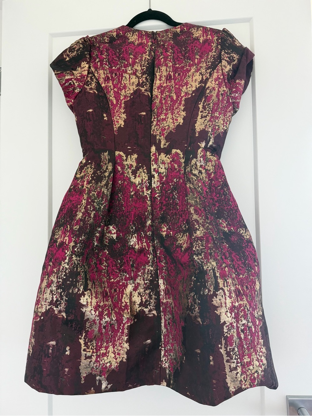 Vince Camuto Magenta and Gold Metallic Patterned Dress - Picture 2 of 6
